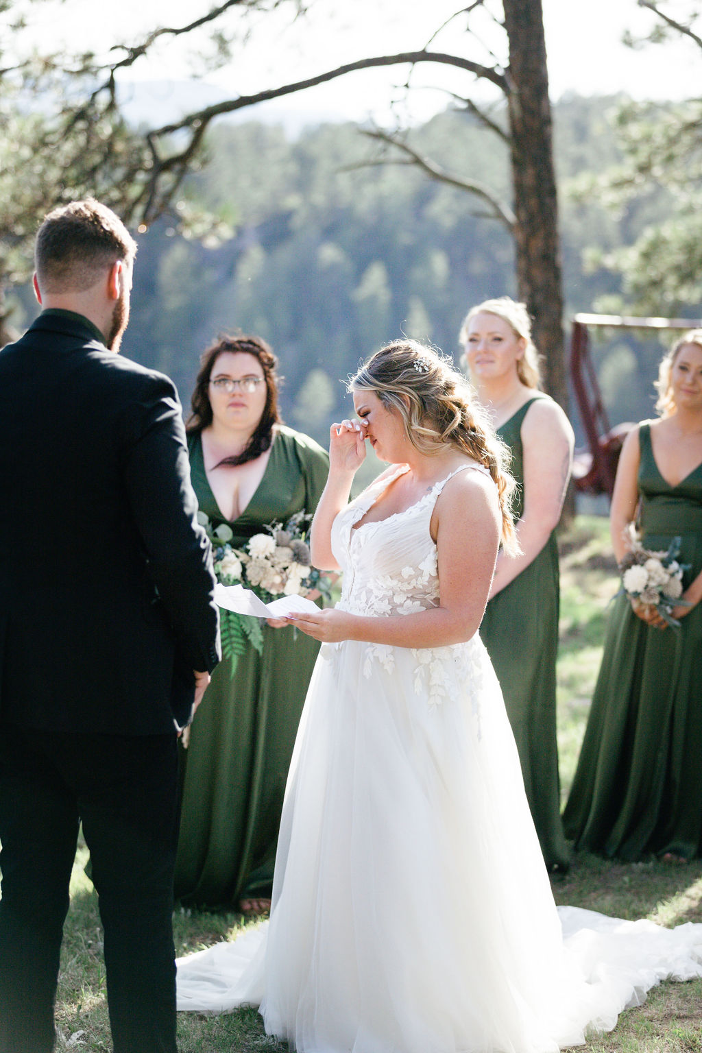 A Laid Back, Rustic & Outdoor Intimate Wedding Day 