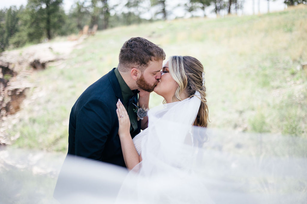 A Laid Back, Rustic & Outdoor Intimate Wedding Day 