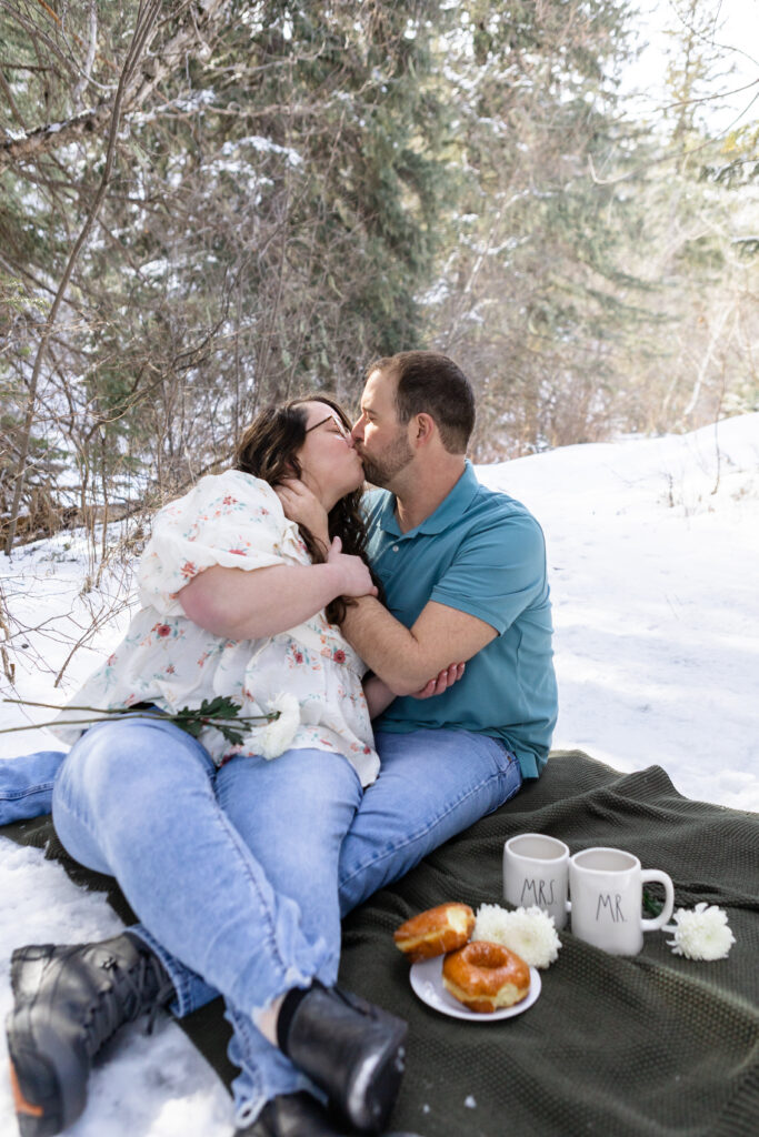 spearfish canyon in the winter, black hills wedding photographer, engagement sessions